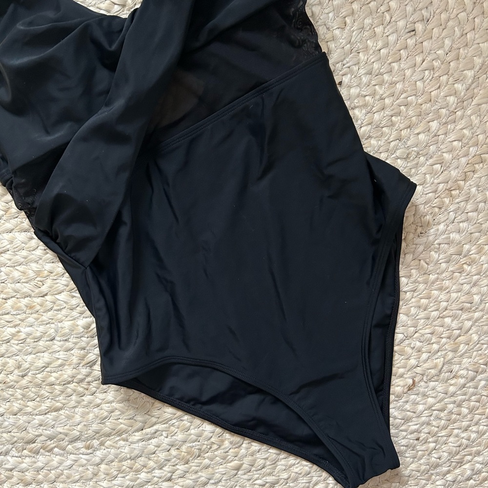 Cupshe Black solid cheeky one piece swim suit bathing adjustable M mesh - Picture 2 of 7